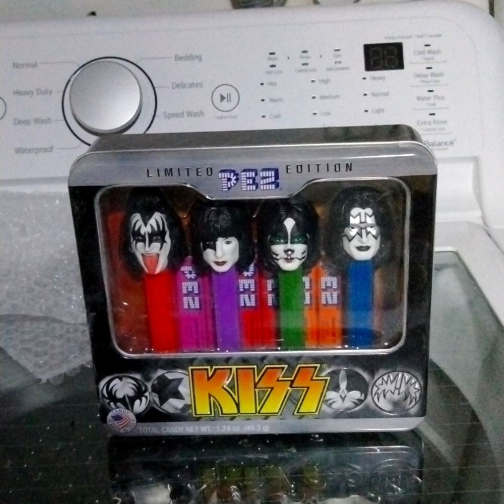 PEZ dispenser